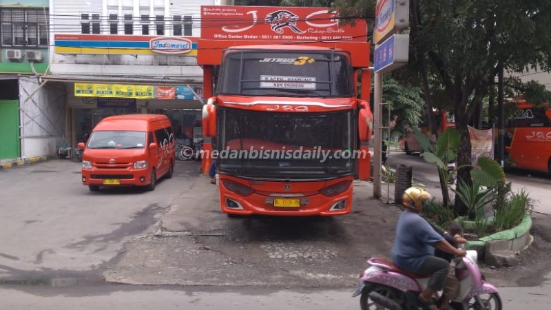 Bus Tujuan Aceh - Medan Meski Dilarang Beroperasi Saat PPKM Darurat