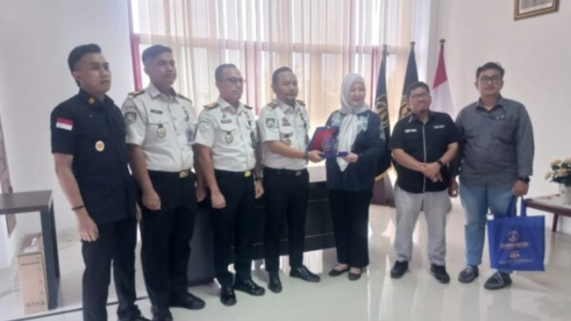 Imigrasi Belawan dan UMA Berkolaborasi Layanan Paspor dan Pendidikan