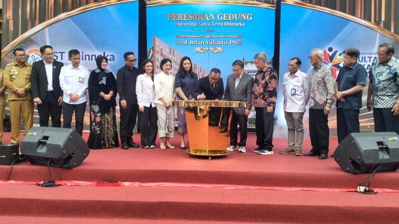 Mendiktisaintek Resmikan Universitas Satya Terra Bhinneka, Puji Perjuangan Sofyan Tan Bangun Pendidikan Sumut
