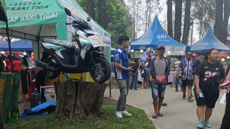 Yamaha Gear Ultima Hybrid 125 Jadi Daya Tarik Gen Z di Festival Bunga dan Buah Berastagi