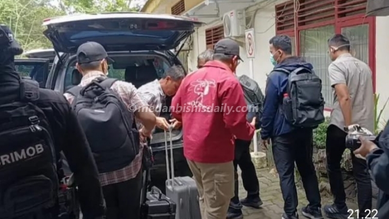 Dikawal Brimob Bersenjata, KPK Geledah 7 Lokasi di Pemkab Langkat