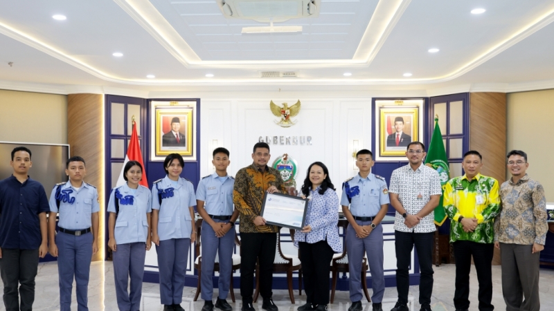 Bobby Nasution Apresiasi SMAN 1 Matauli Pandan Jadi Sekolah Negeri Pertama di Indonesia Raih Otorisasi IB Diploma Programme