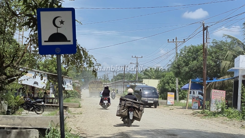Debu Proyek Jalan di Tanjung Beringin Sergai Dikeluhkan Warga, Ganggu Kesehatan hingga Omzet Pedagang